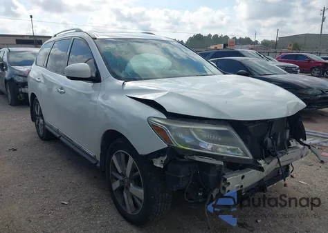 2015 Nissan Pathfinder Platinum из США, поврежденный, VIN 5N1AR2MM9FC701075